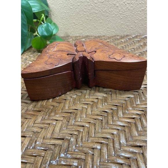 Butterfly Puzzle Box A Unique Twist To A Puzzle This 4 Piece - Picture 5 of 13